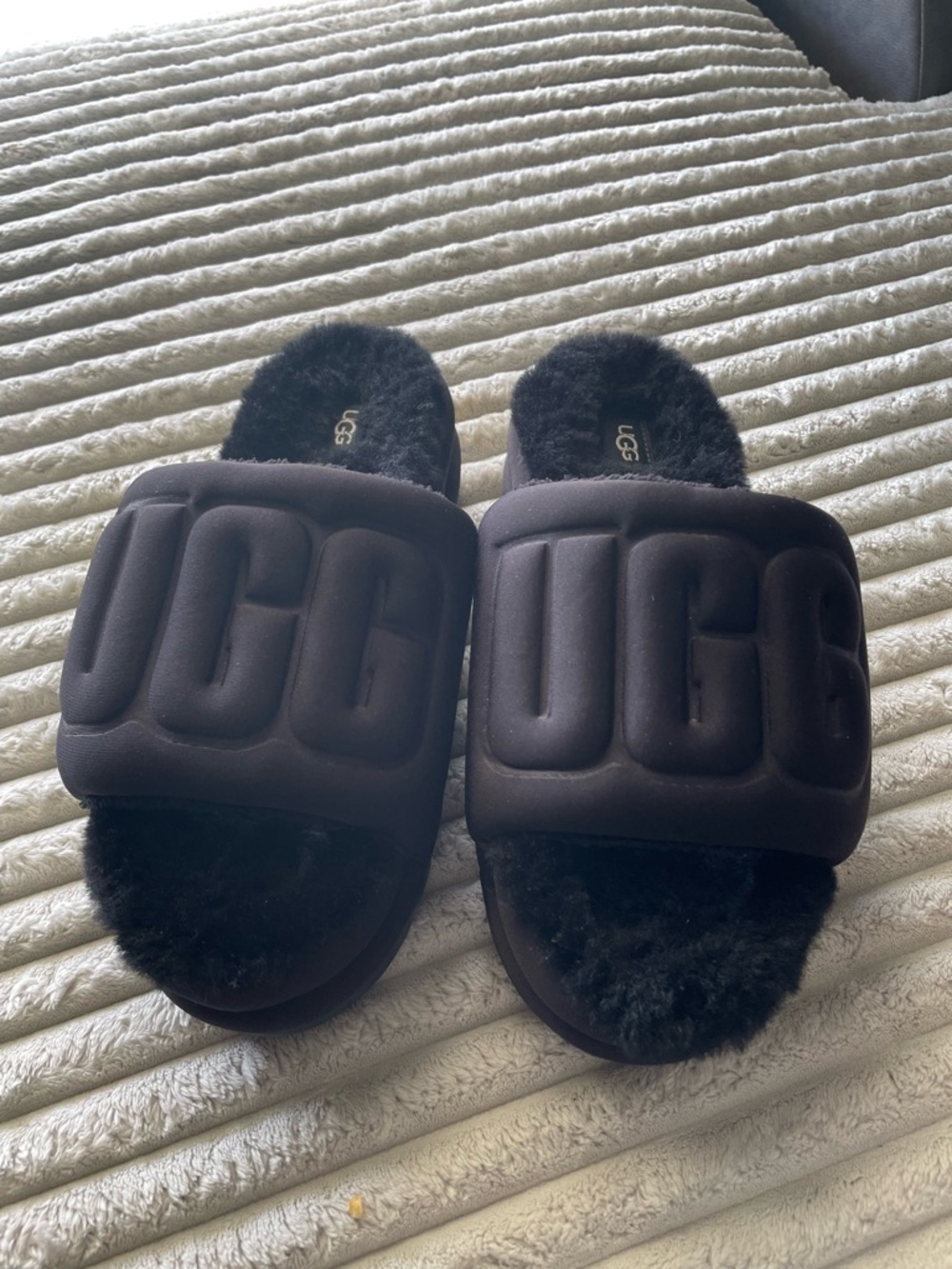 UGG Black Plush Logo Slide Sandals - Picture 2 of 8